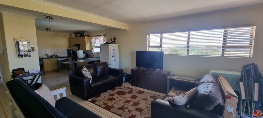 3 Bedroom Property for Sale in Hartenbos Central Western Cape